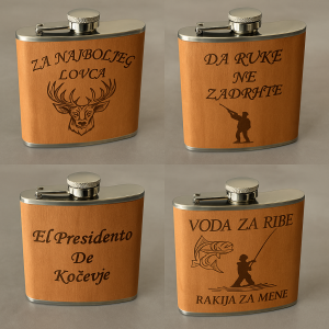 ⁇  Pljoska with wooden lining